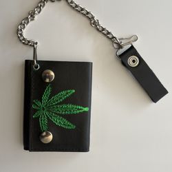 Cannabis Wallet With Chain Trifold
