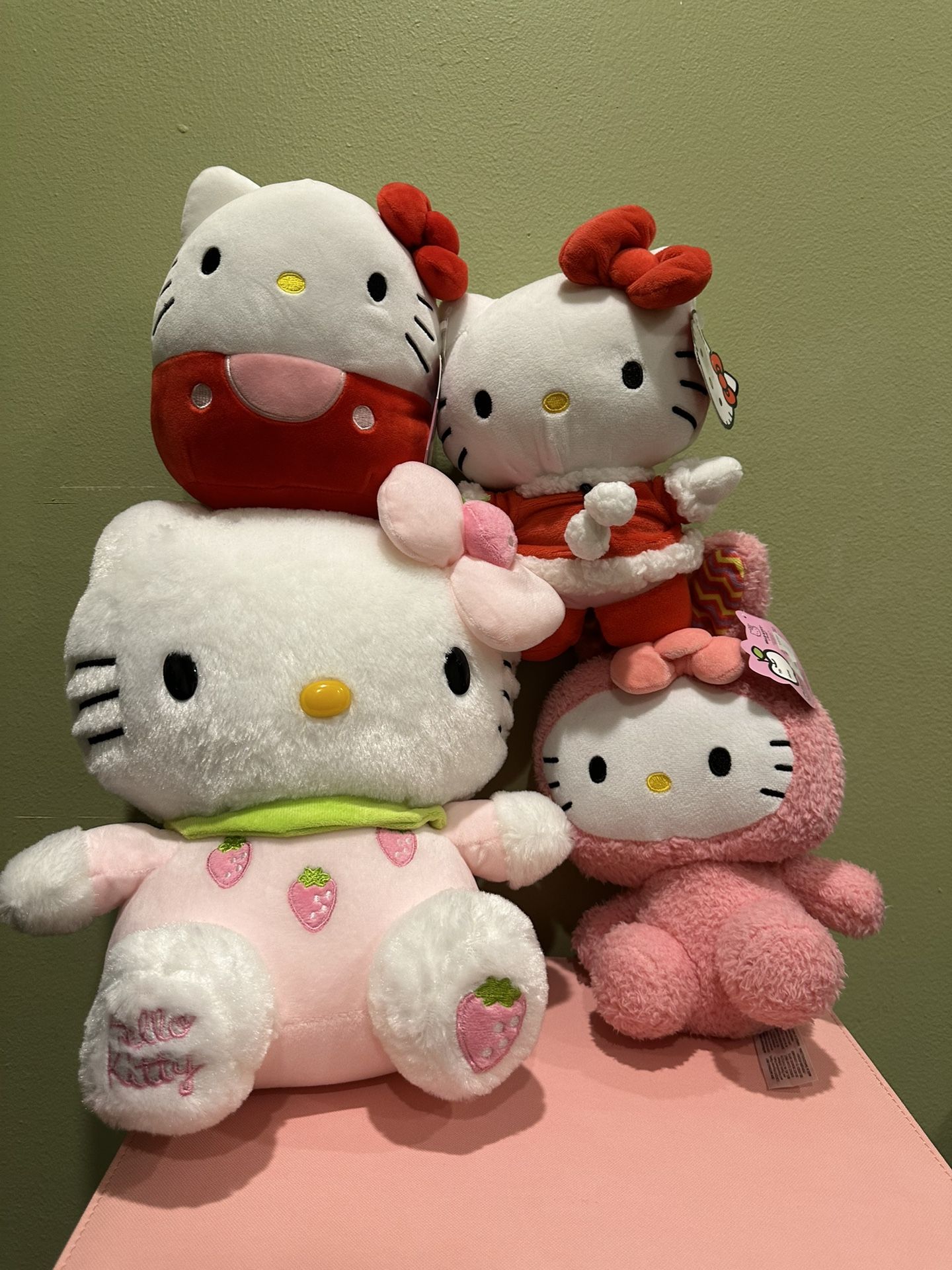 Hello Kitty Plushies Sanrio