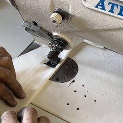 Sewing Machine Atlas JUKI Industrial Zig Zag And Straight Stich 