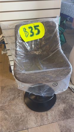 Bar stool