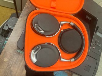 Brand new parrot zik headphones