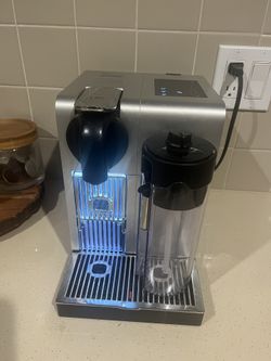 Lattissima Pro Coffee and Espresso Machine by De’Longhi