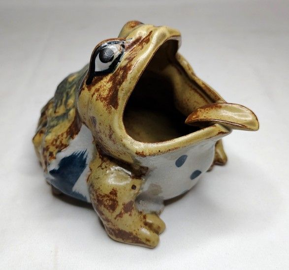Vintage Bull Frog Mouth Ashtray MADE IN JAPAN Ric Tic Hand Crafted