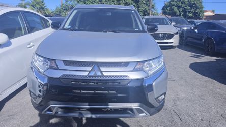 2019 Mitsubishi Outlander