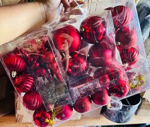 Red Christmas Ornament Ball Set