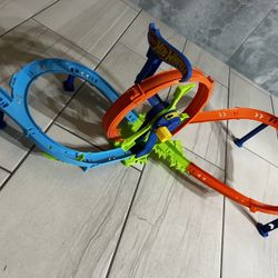 Hot wheels Loop Track 