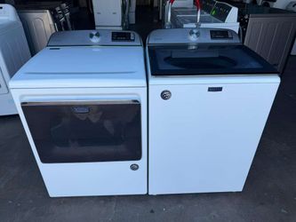 Washer and dryer Maytag free delivery