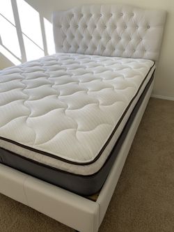 LOCATED IN LOS ANGELES CA BRAND NEW QUEEN BED FOR ONLY $300 MATTRESS INCLUDED 💥 $20 DELIVERY 💥NO SET UP💥 • We do not assemble • Brand new in bo