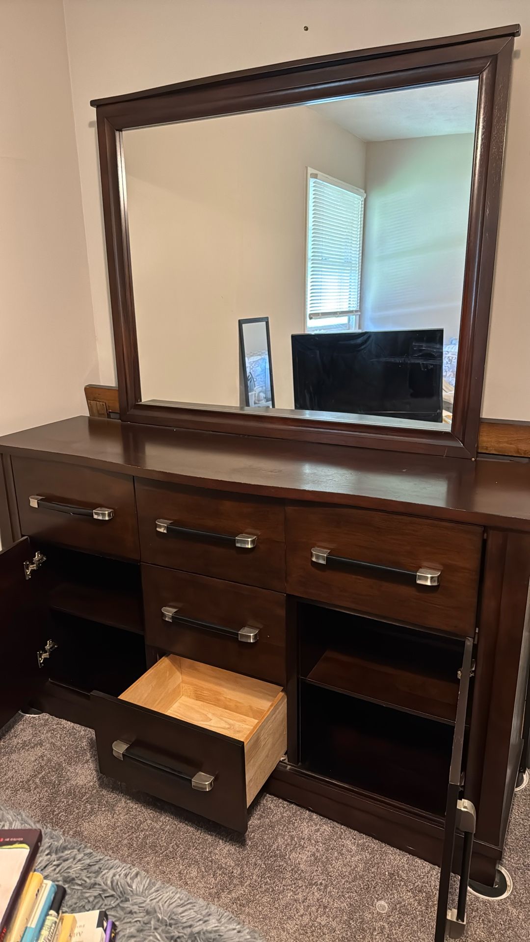 Dresser, W/Mirror and F/S platform Bed Frame