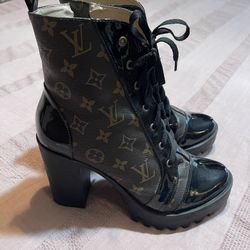 Lv Size 10 Women 