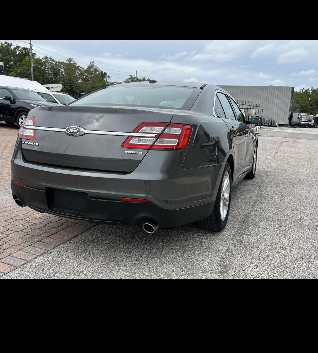 2016 Ford Taurus