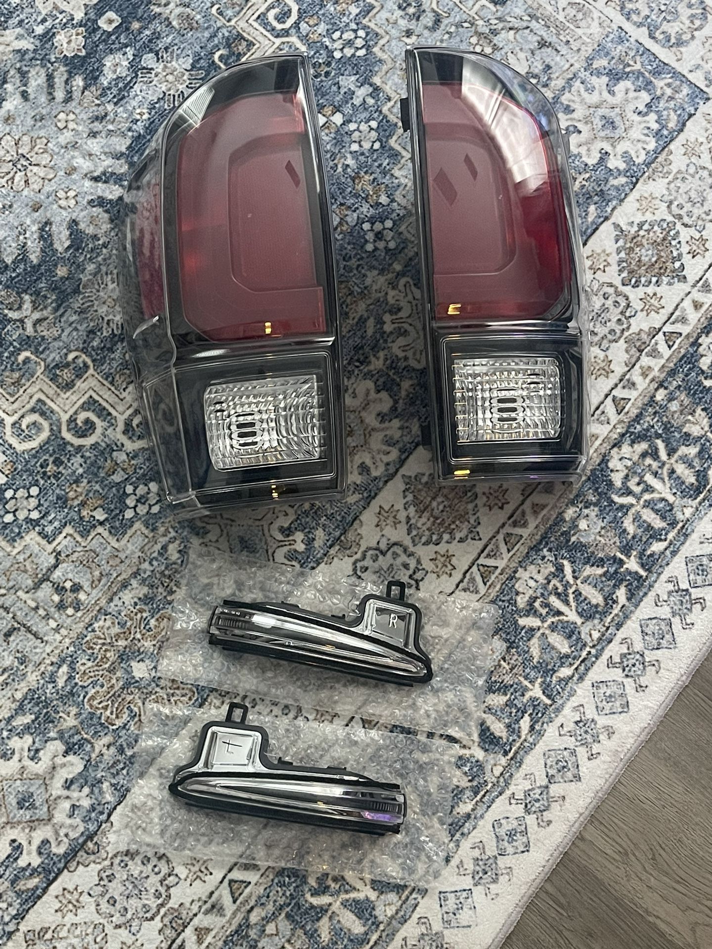 2016-2021 Toyota Tacoma Rear Tail Lights And Side Mirror Turn Signals