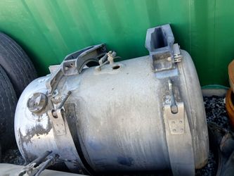 $$$$$$ 2 tanques de diesel $$$$$$