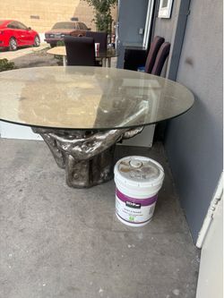 Glass table  round modern