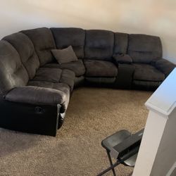 Sectional Couch 2 Recliner Seats Cup Holders