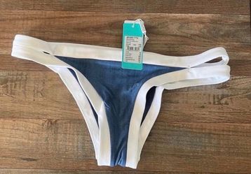 Women’s Bikini Bottoms Size 6