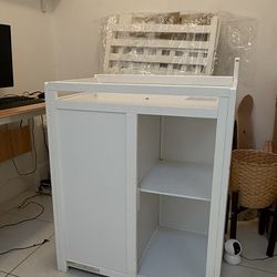 Delta Children Mason Convertible Crib with Changer