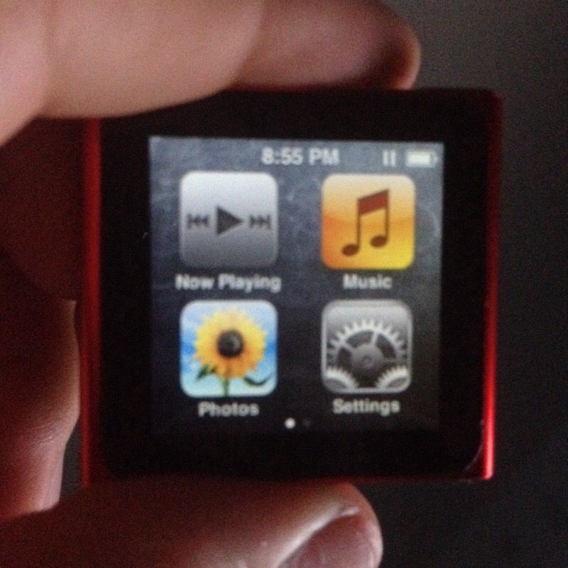 IPod shuffle touch screen Red (Clip on)
