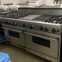 60” VIKING GAS RANGE WITH GRIDDLE AND GRILL