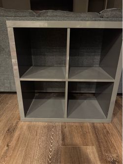 2 Kallax Shelves (glossy gray)