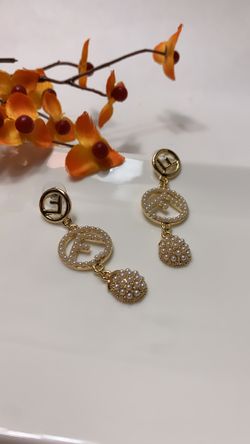Gold Plated Pearl F Sign Geometric Round Pearl Earring