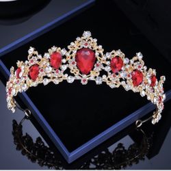 Crown / Tiara