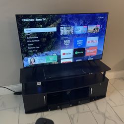 Hisense Roku TV + TV Stand/Cabinet