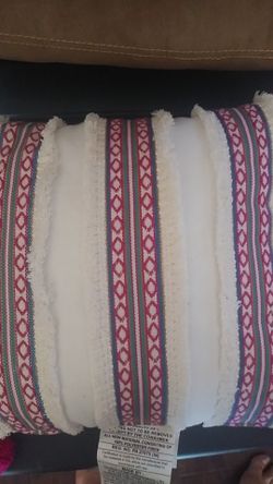 Decorative pillow