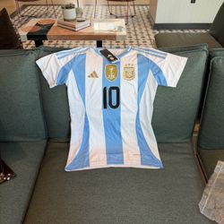 Argentina Messi #10 World Cup 2022 Women Jersey size Small