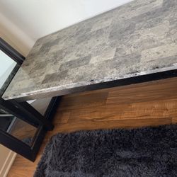 Ashley’s Furniture Coffee Table & Matching End Table 