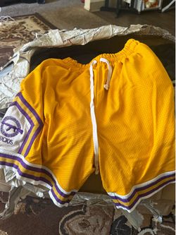 Sucios short