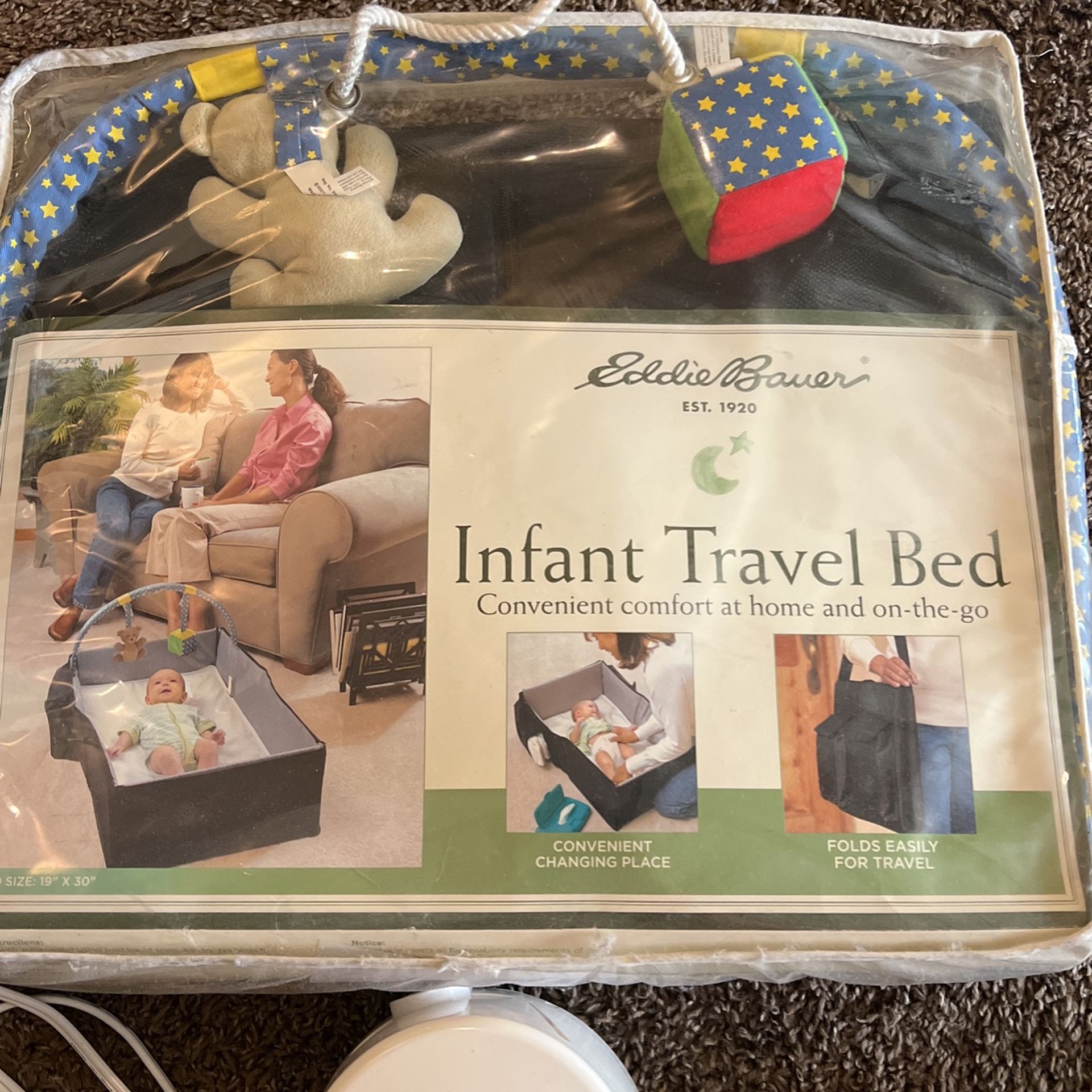 Eddie Bauer Instant Travel bed and DOHM white noise therapy machine for Baby or adult