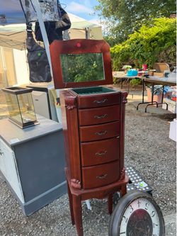 Jewelry Stand