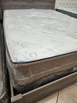 CALIFORNIA KING SET  === }} $249 * MATTRESS AND BOX SPRING
