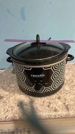 Crock Pot. Black