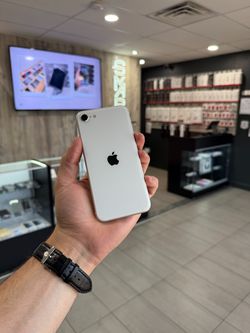 iPhone SE 3rd Gen 128GB Unlocked-Pre-Owned- Phoenix AZ