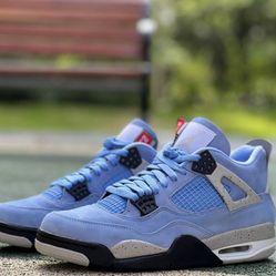 Retro 4 University Blue
