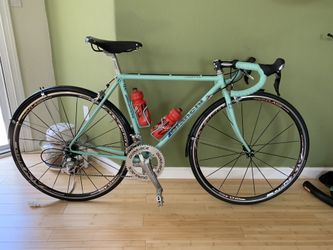 Bianchi Sport XS road bike (size 50, small)