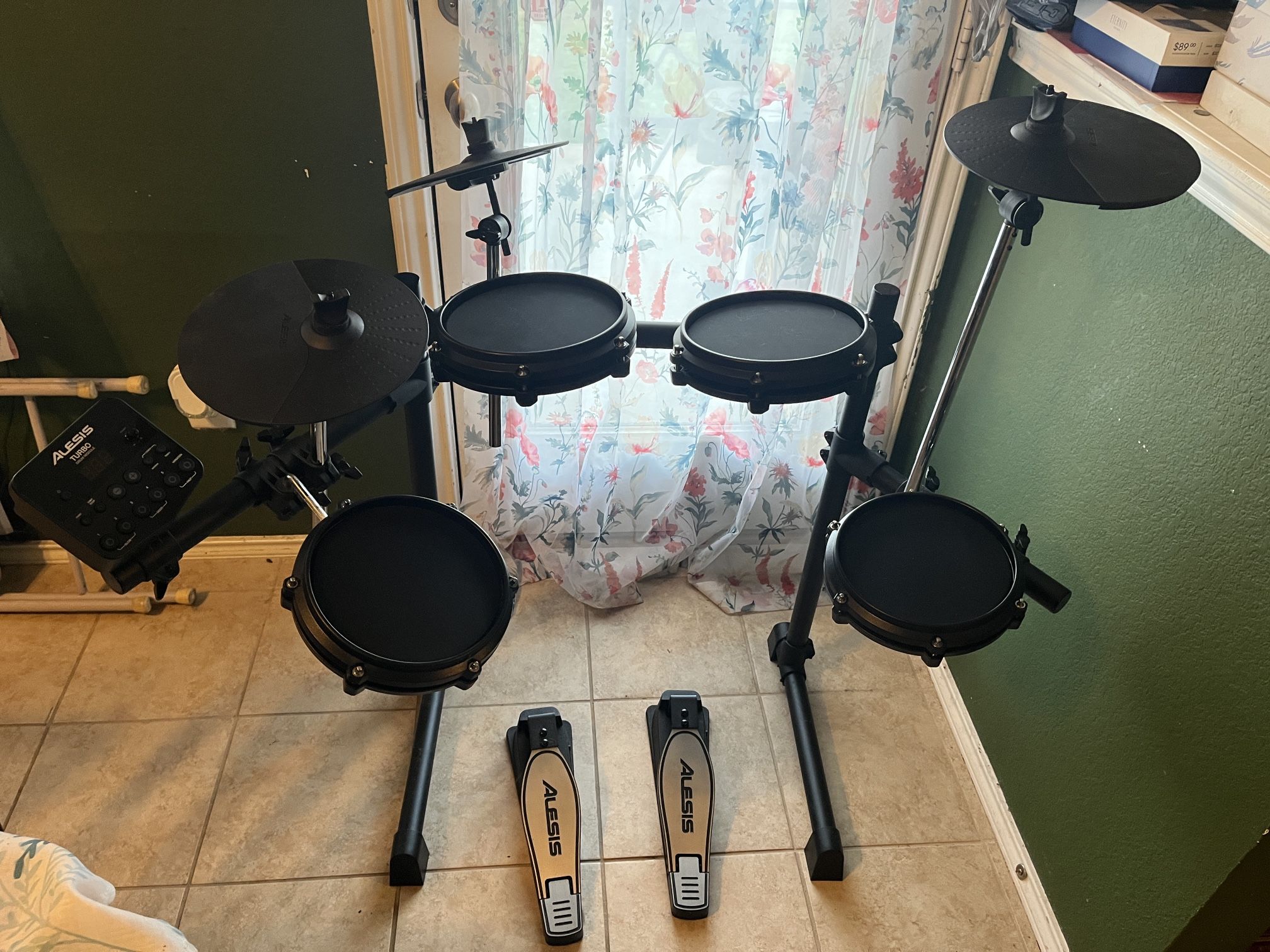 Alesis Electronic Drum Kit 