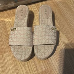 Pink Guess 