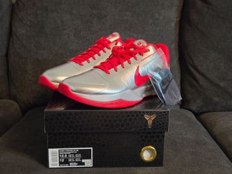Kobe 5 Protro Caitlin Clark Rookie of the Year