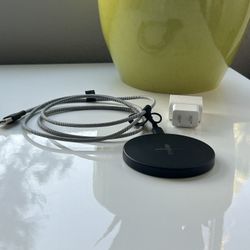 IKEA White Wireless Charger & Cable Set With Adapter 