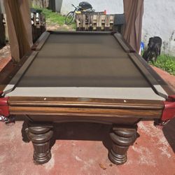 Pool Table 8'