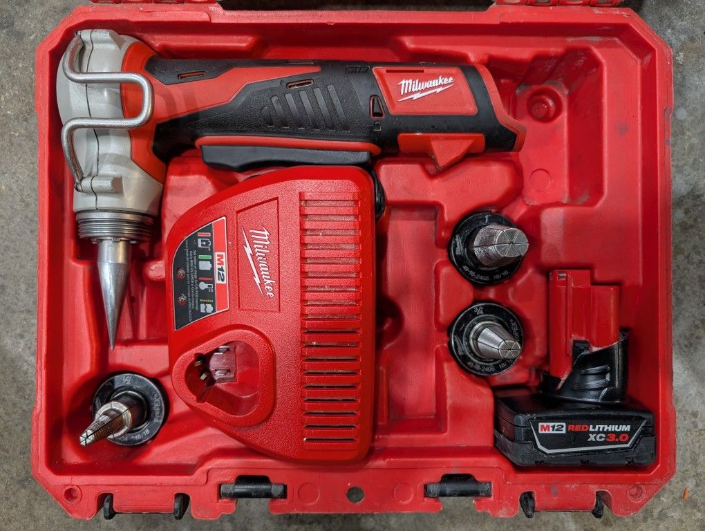 2432-22 M12 Milwaukee 1/2"-1" Pex Expander