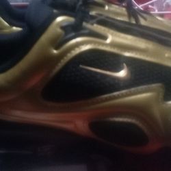 Nike Air Max gold And Black Women's Size 7