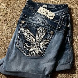 Miss Me Shorts Mid Rise Size 31