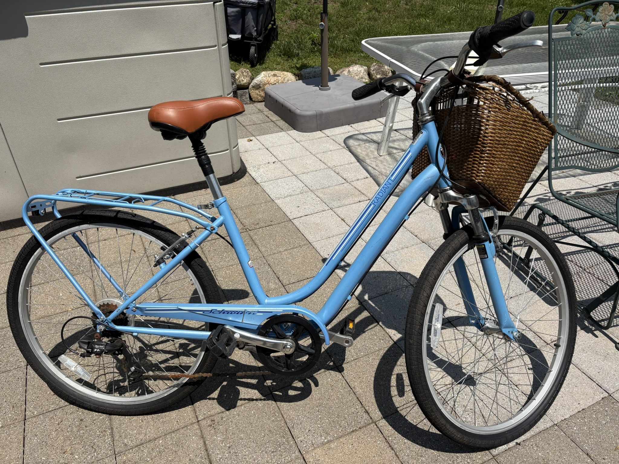 Schwinn Radiant Women's Bike In Sky Blue W Many Extras