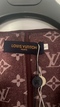 Louis Vuitton “Style” SIGNATURE DOUBLE FACE HOODED & BELTED WRAP