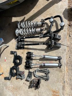IHC LOWERING SUSPENSION FORD F150