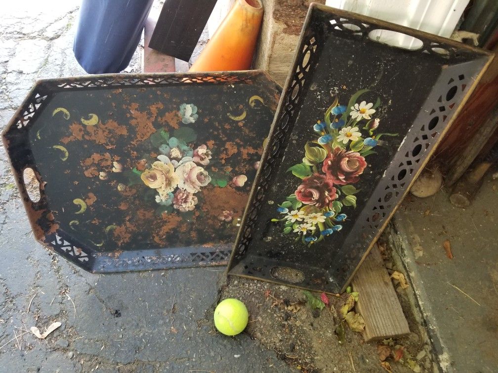 Tin trays